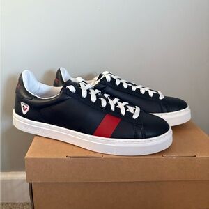 Rossignol Men's Alex Sneakers in navy with Red Accent
